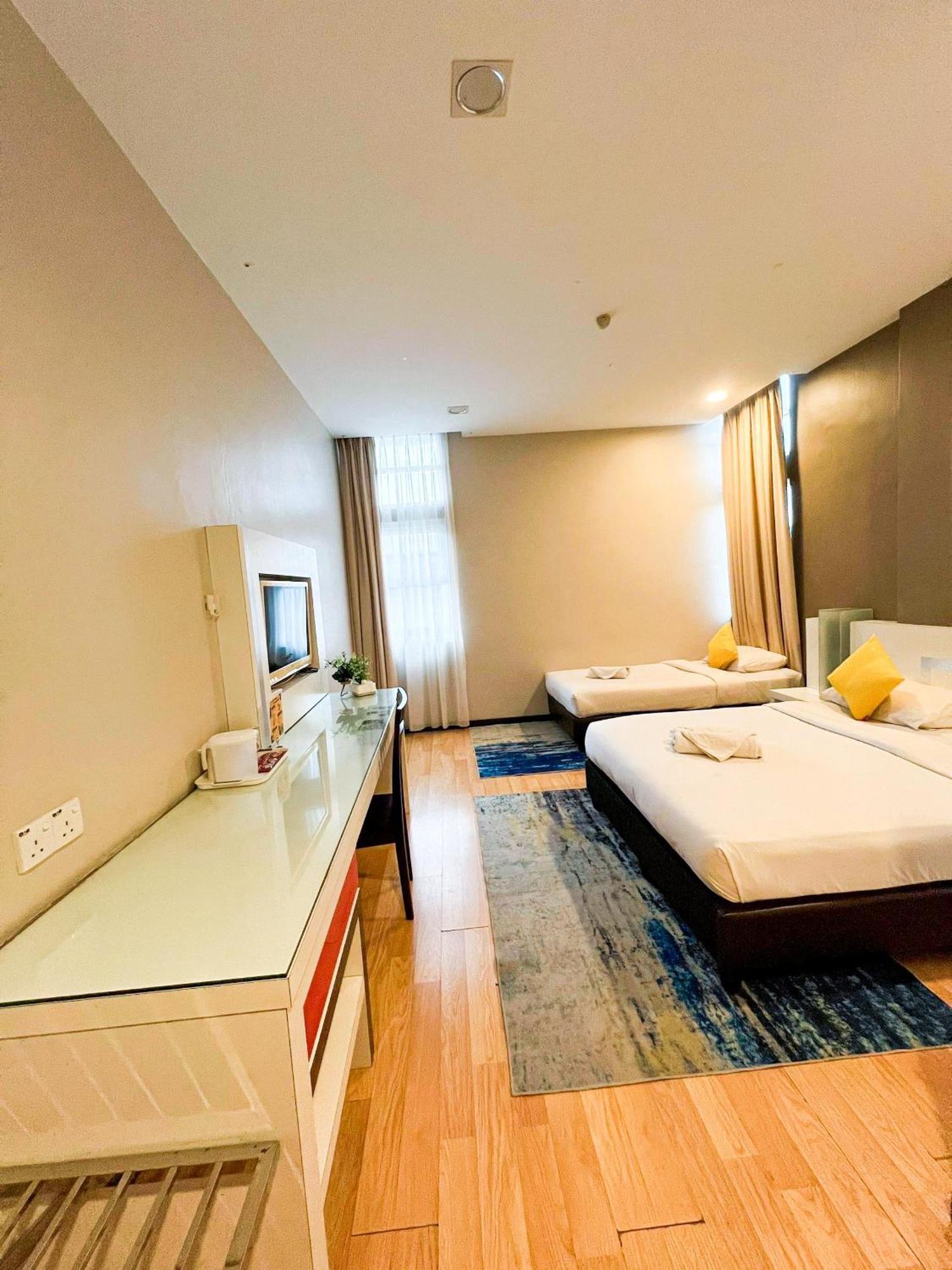 Lovita Hotel Kuantan Extérieur photo